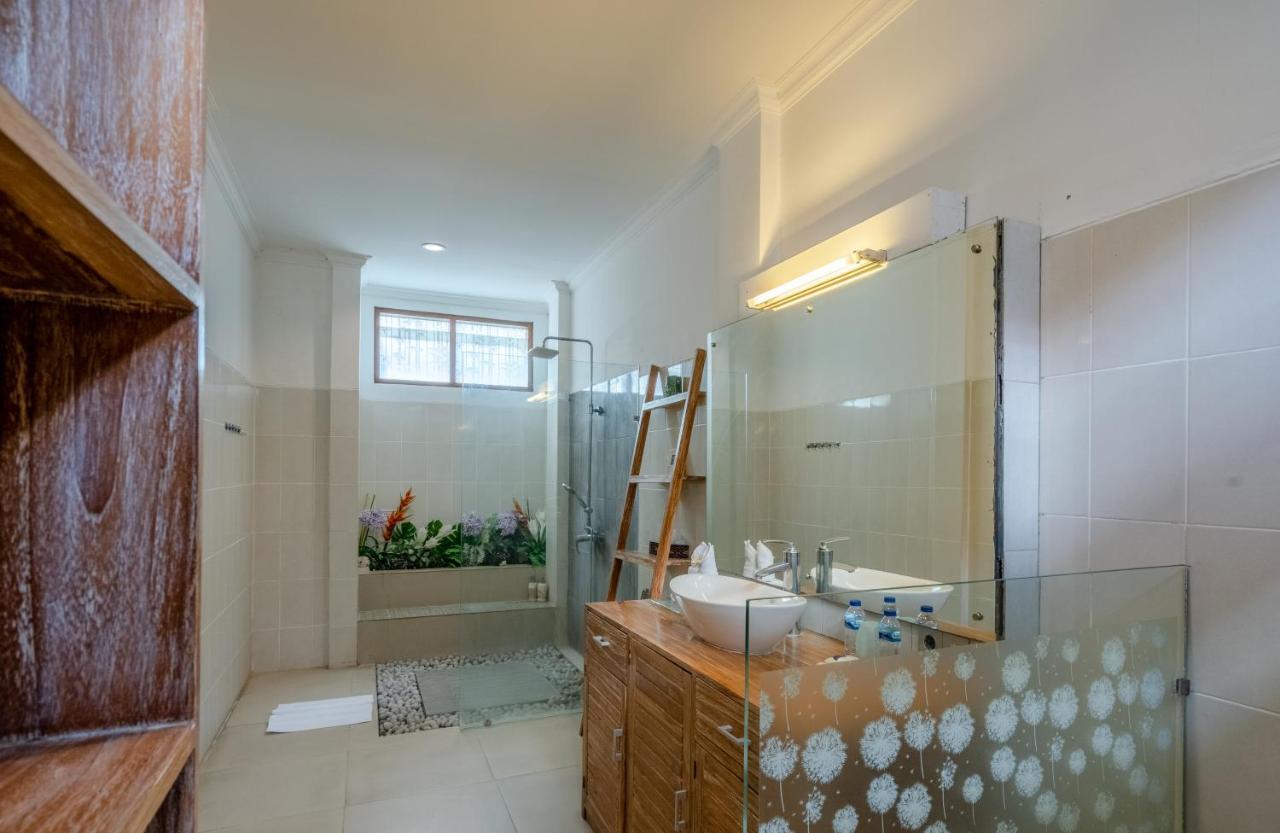 Villa Alleira Seminyak By Best Deals Asia Hospitality المظهر الخارجي الصورة