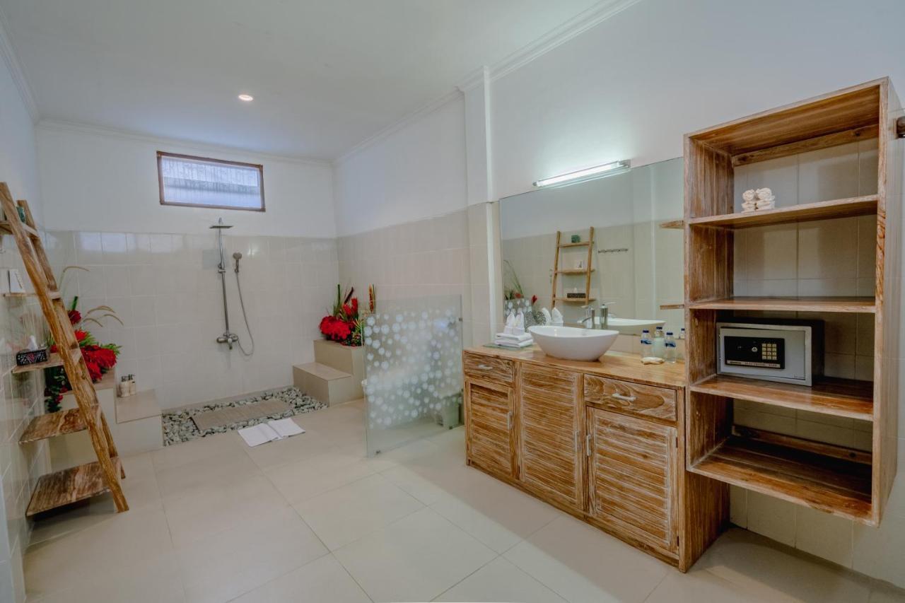Villa Alleira Seminyak By Best Deals Asia Hospitality المظهر الخارجي الصورة