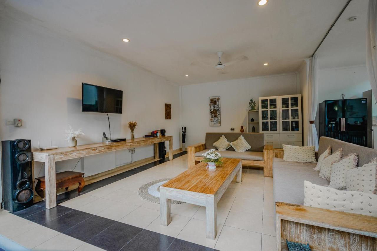Villa Alleira Seminyak By Best Deals Asia Hospitality المظهر الخارجي الصورة